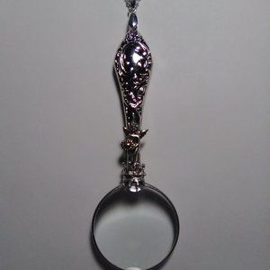 Magnifying Glass Silver Plated Ornate Vintage Handle Angel Heart Loupe Pendant